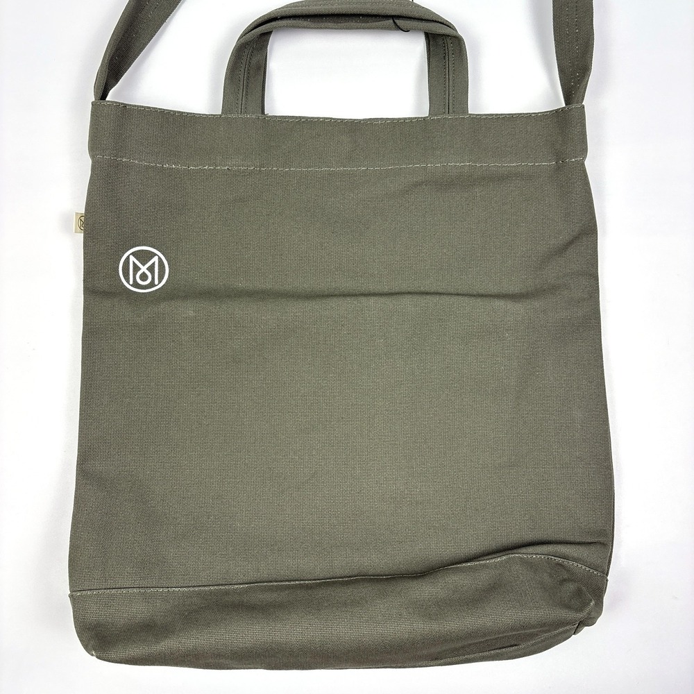 NWT Monocle Voyage Canvas Tote Bag Olive Green Shoulder Strap Handle Snap Close - Picture 2 of 15